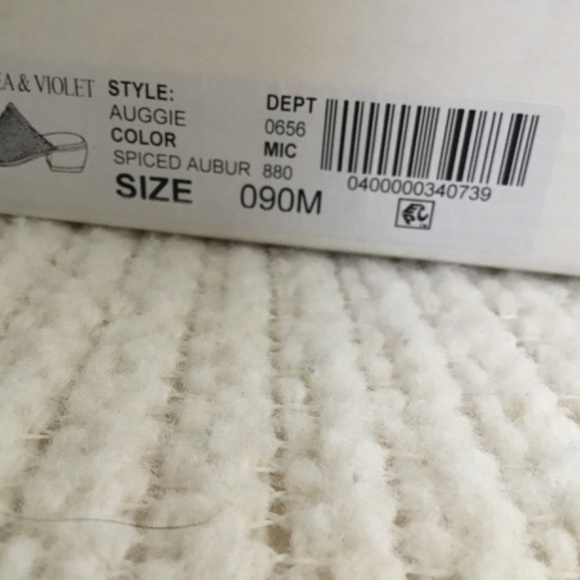 NEW IN BOX CHELSEA & VIOLET MULES - Picture 4 of 4